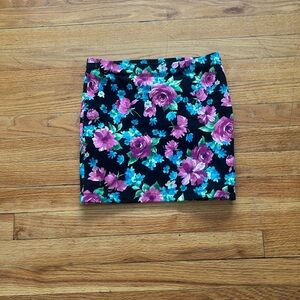 Forever 21 Floral Tight Mini Skirt